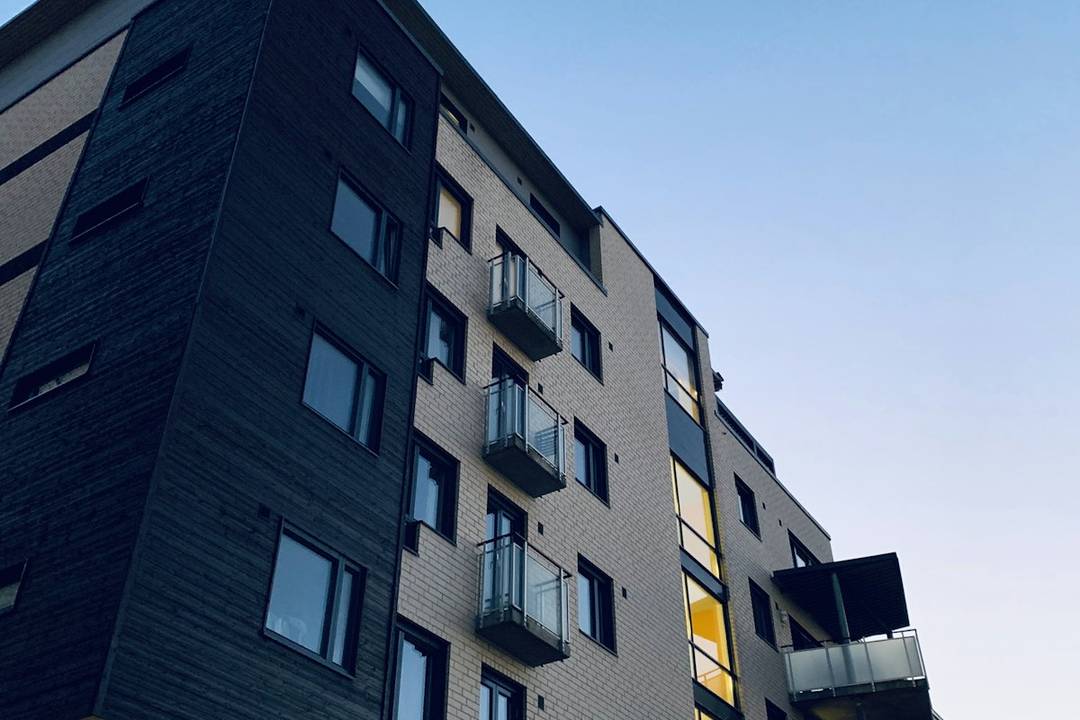 عمارة سكنية 6 طوابق موقع مميز